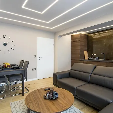 公寓 Modern Flat Nearby Center Fast Internet 瓦爾納
