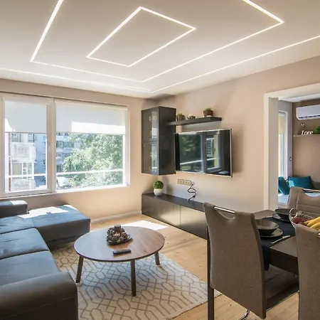 Apartament Modern Flat Nearby Center Fast Internet